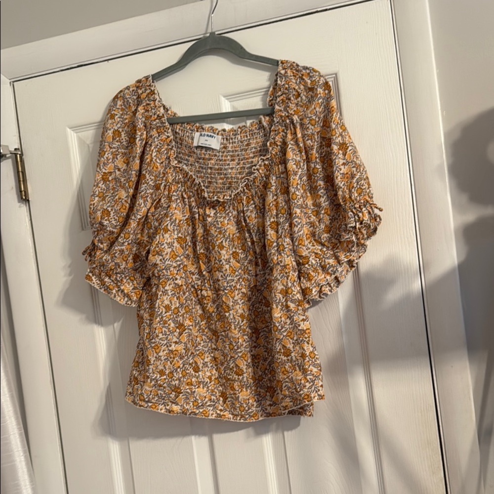 Floral puff sleeve square neckline Women's Top in Orange and White